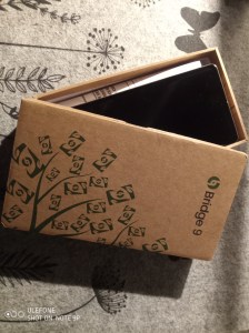 Das neue alte Gerät mit dem Notfallhandy fotografiert. 